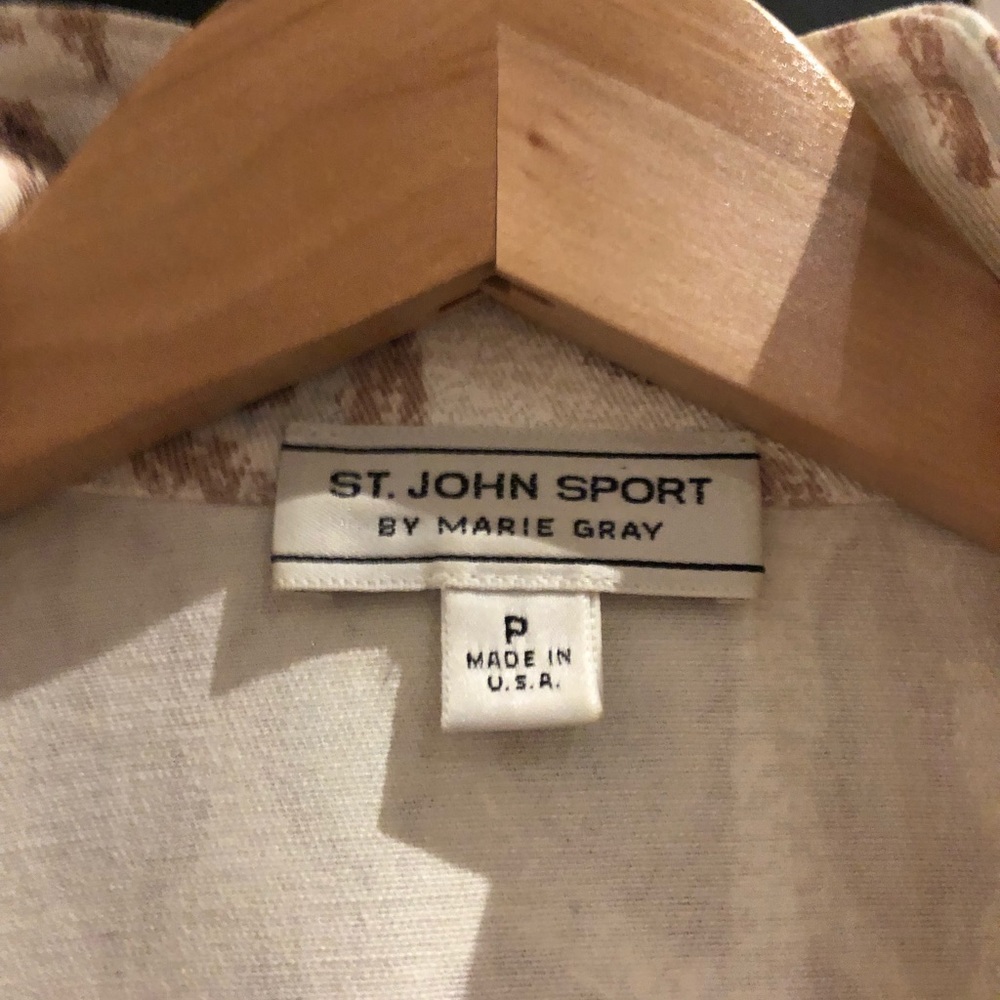 St. John’s jacket - Picture 3 of 3